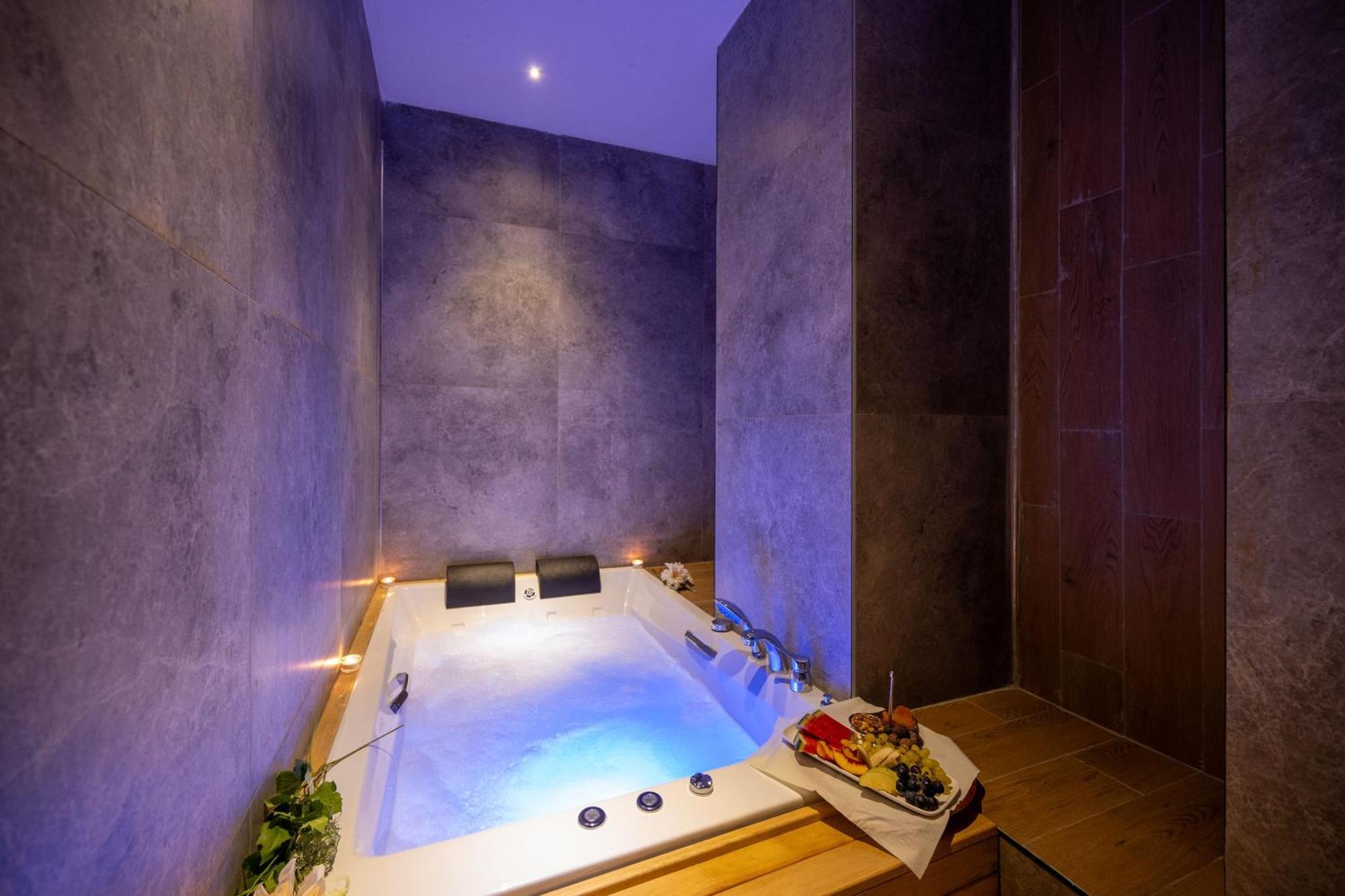 Vess Hotel Istanbul Exterior photo
