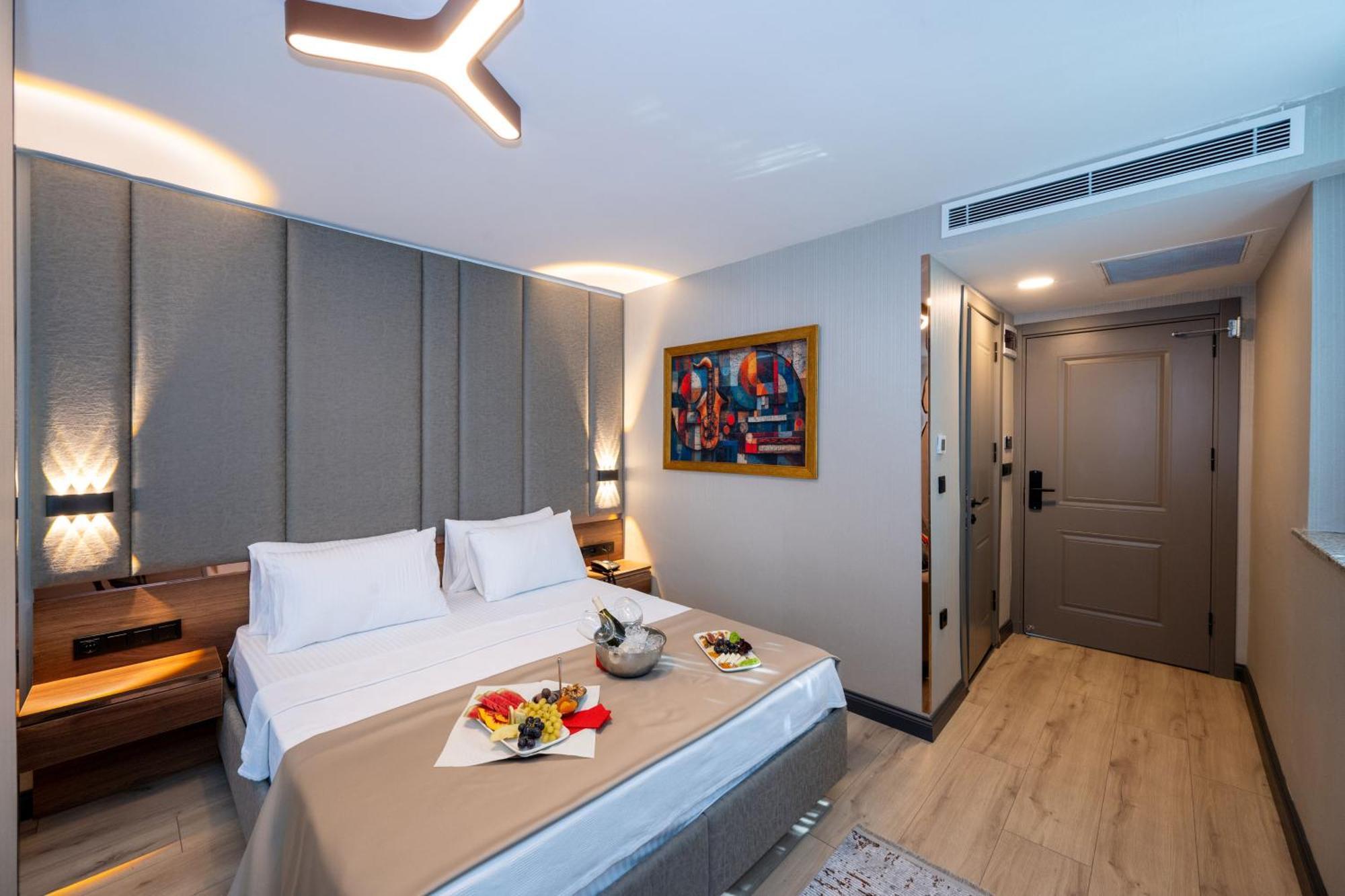 Vess Hotel Istanbul Exterior photo