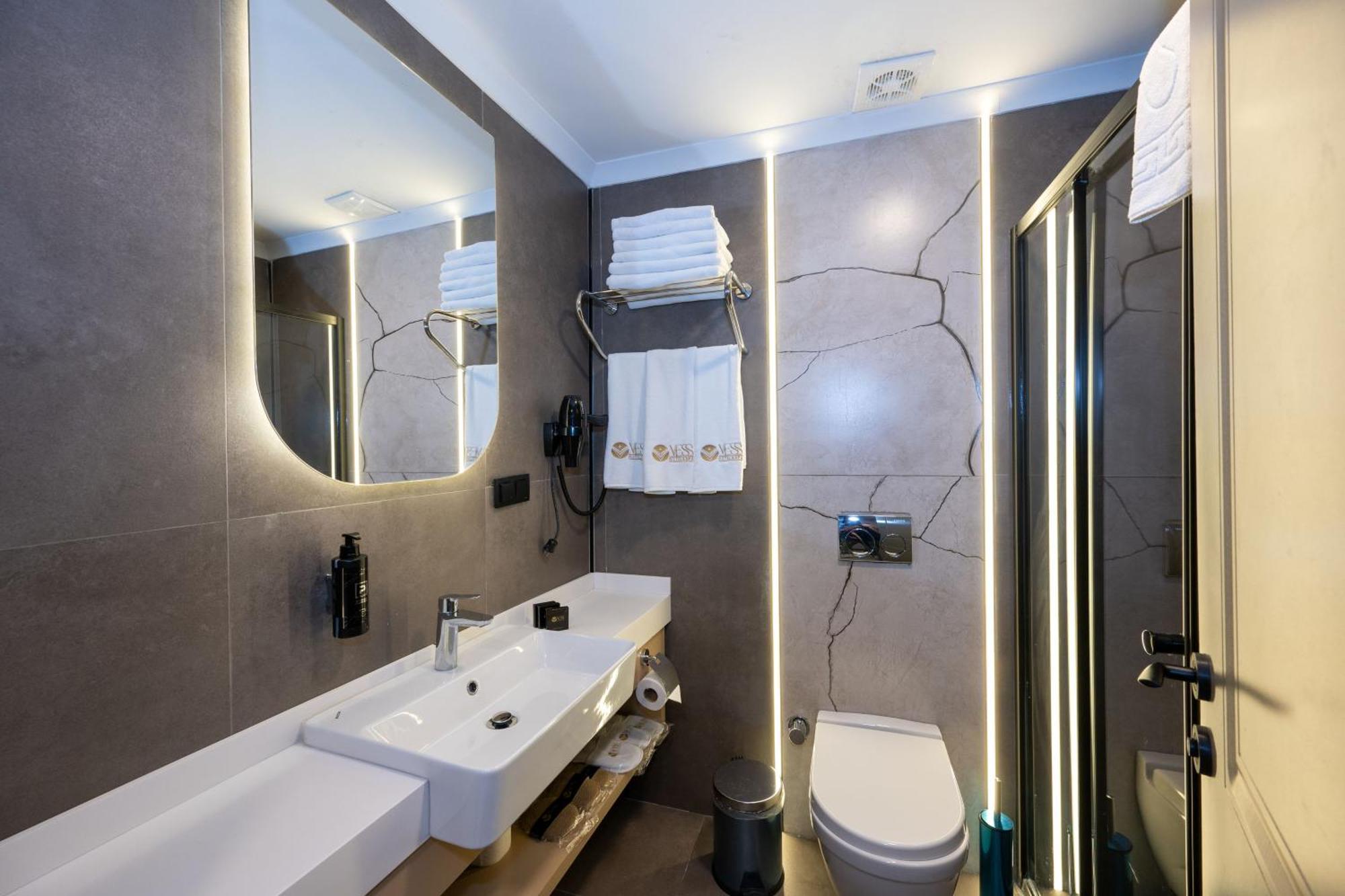 Vess Hotel Istanbul Exterior photo